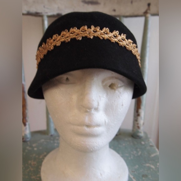 Vntg Wht PLATINUM Sapphire MINK FUR HAT BERET 22\